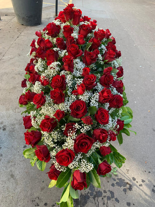 Grande gerbe de roses rouges – Hommage éternel