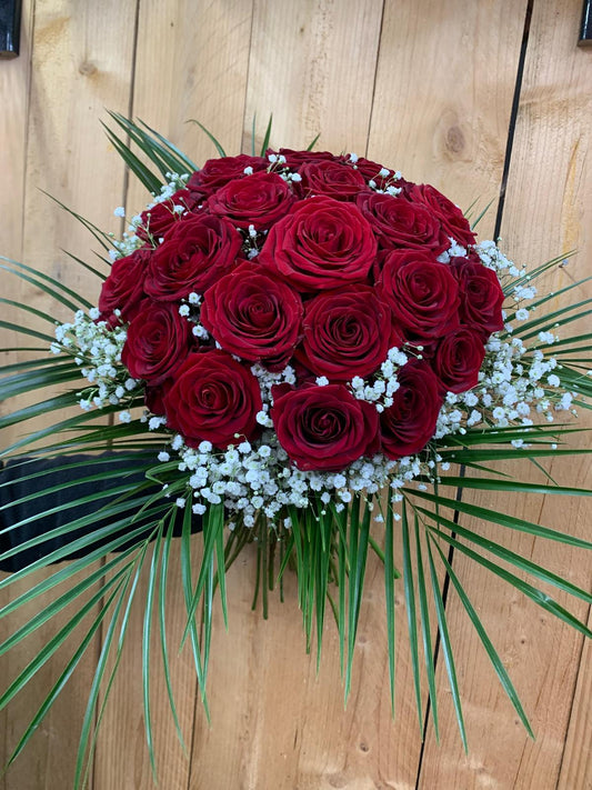 Bouquet "Passion Éternelle" (Roses Rouges & Gypsophile)