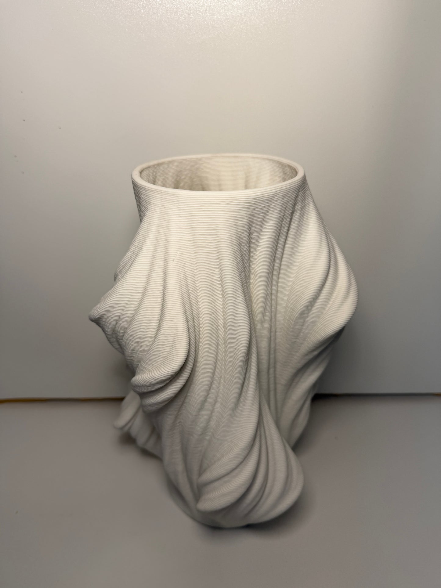 Vase Flocon d’Hiver – Vase décoratif blanc au design sculptural