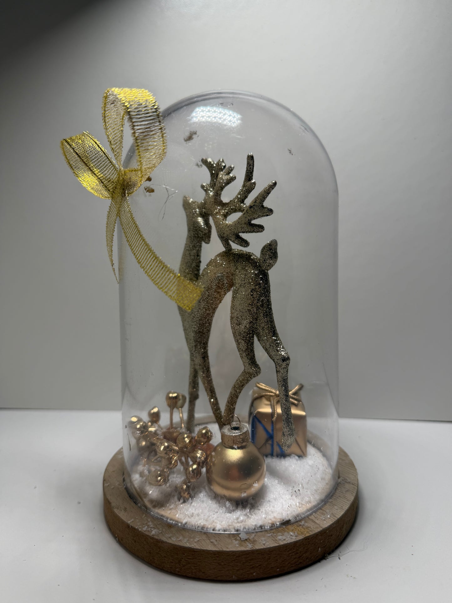 Cloche décorative avec renne doré – Décoration élégante et festive