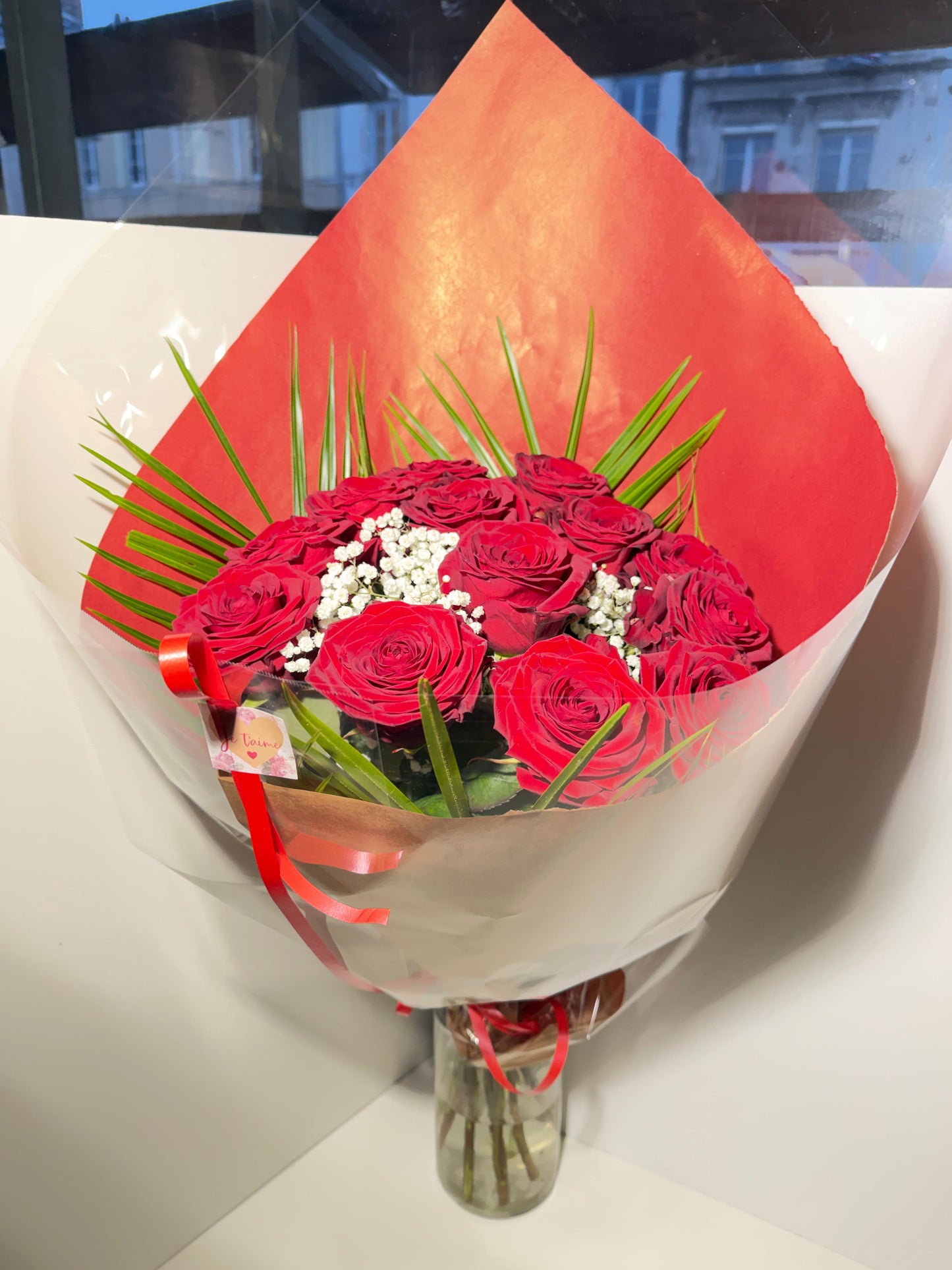 Bouquet de Roses Rouges – Une Déclaration d'Amour Unique