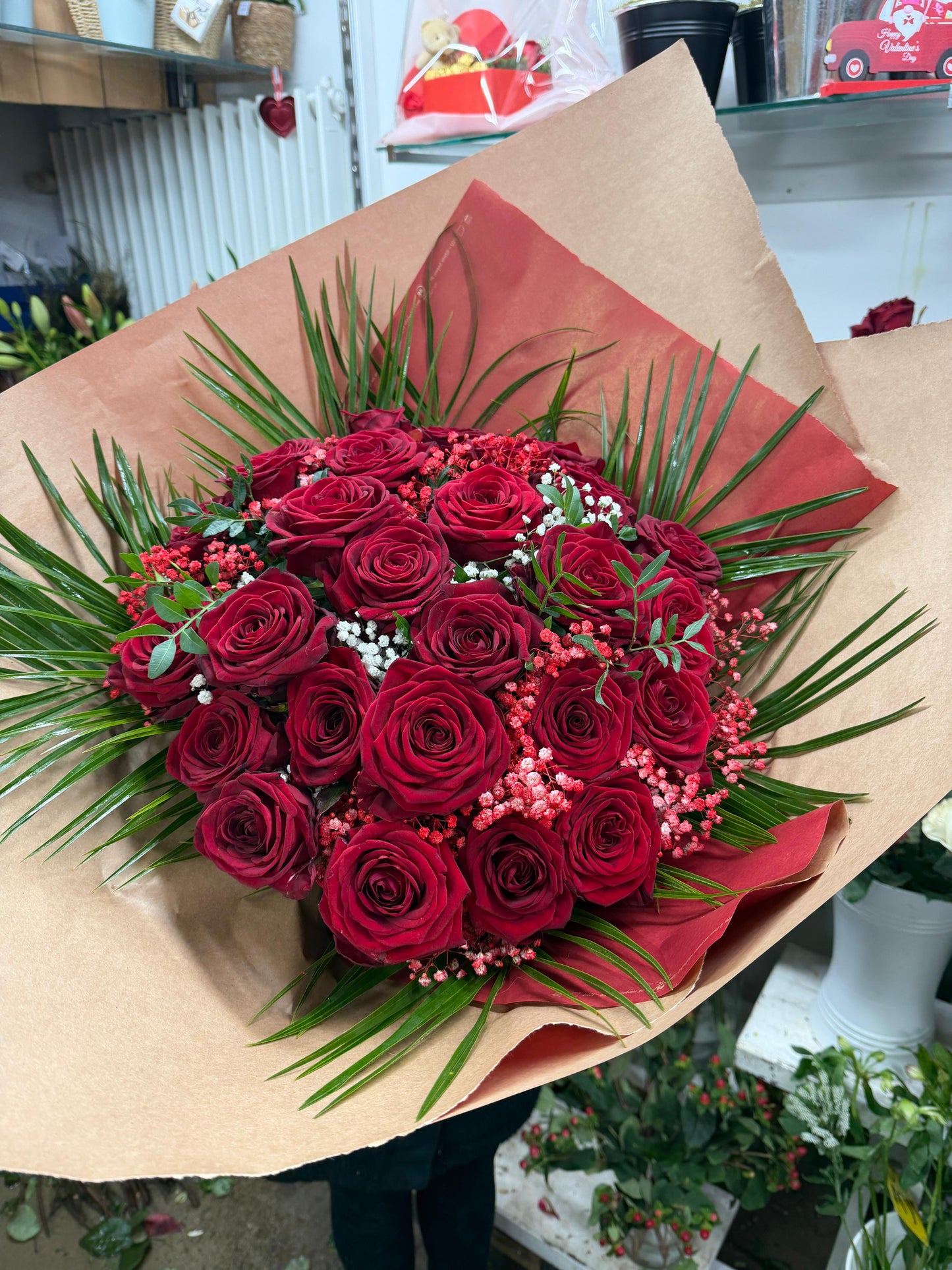 Bouquet Prestige Roses Rouges – L'Expression de l'Élégance