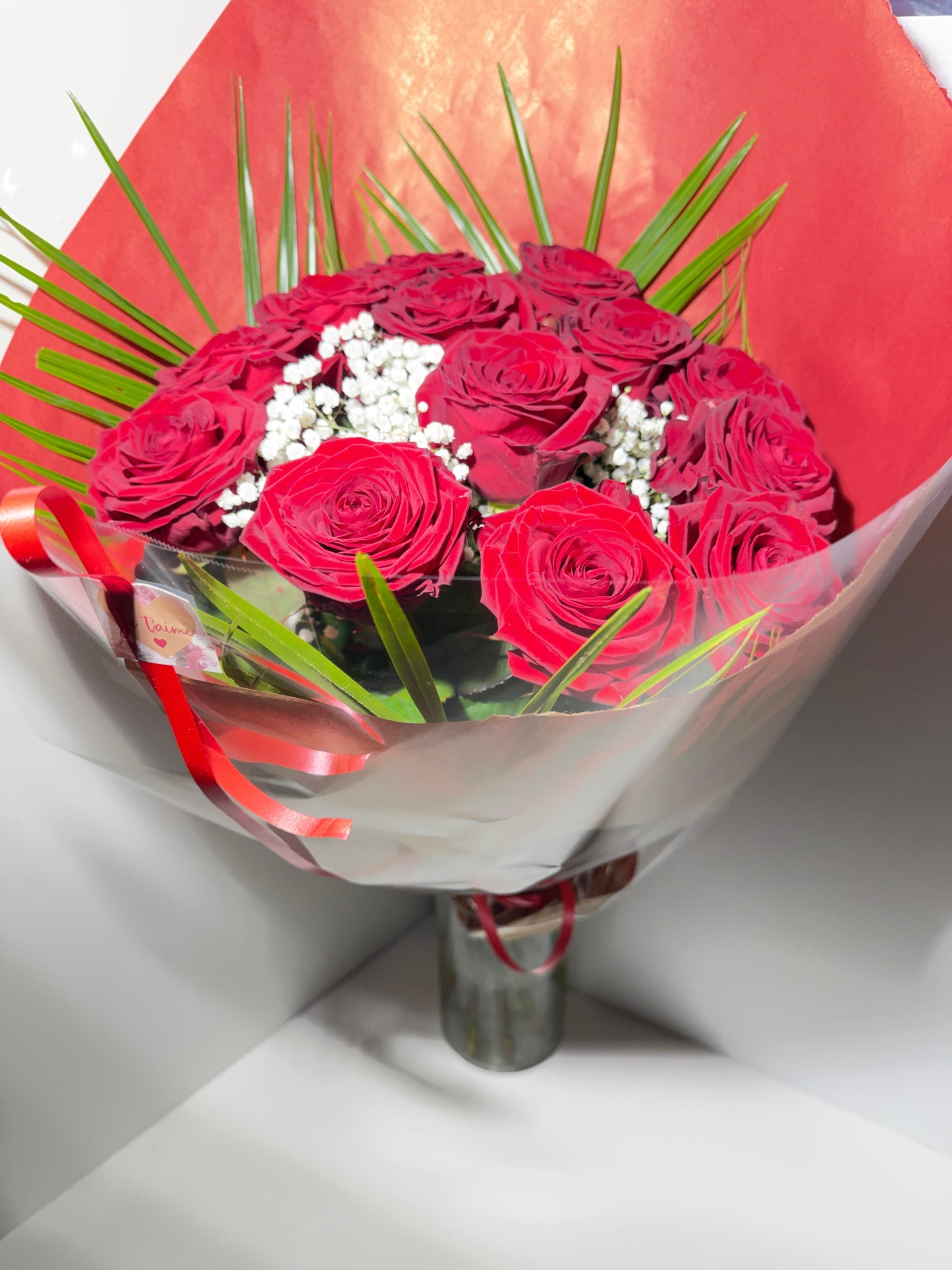 Bouquet de Roses Rouges – Une Déclaration d'Amour Unique