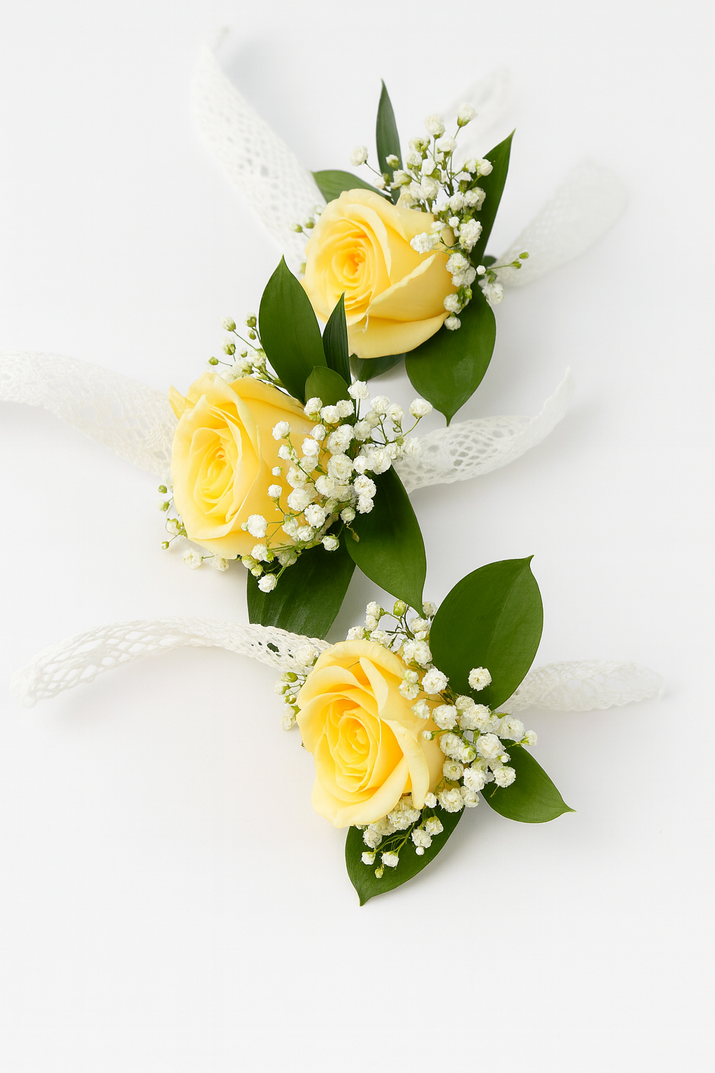 Bracelets fleuris – Roses jaunes & gypsophile
