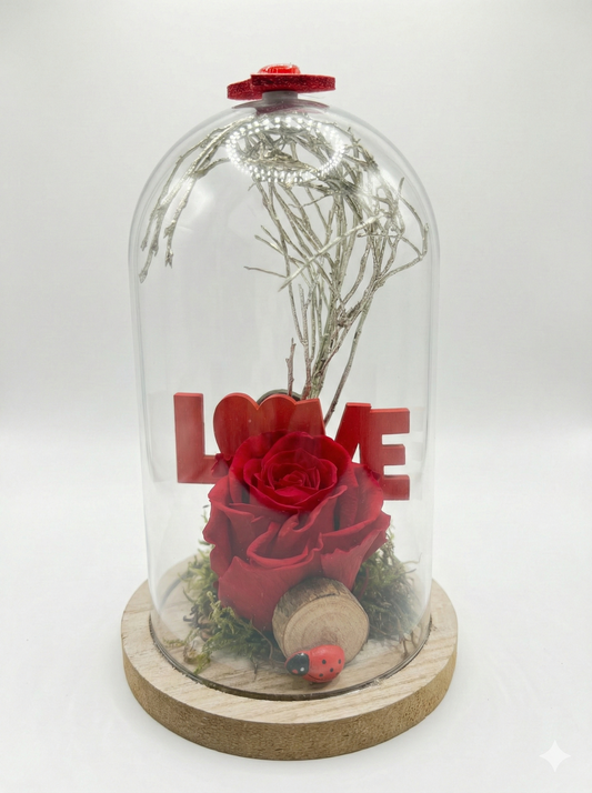 Rose Éternelle Rouge sous Cloche "LOVE" – Composition Romantique & Porte-Bonheur