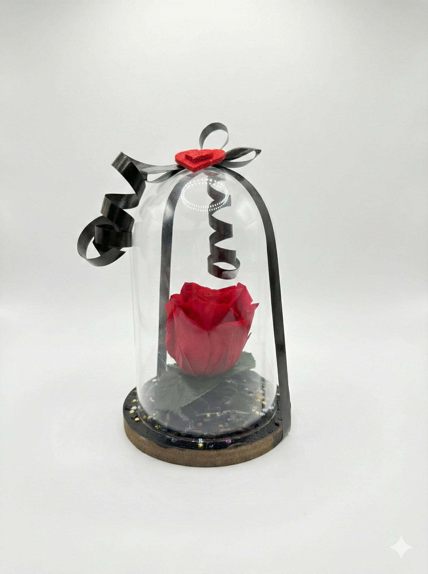 Rose Éternelle Rouge sous Cloche avec Ruban Noir – Collection "Glamour"