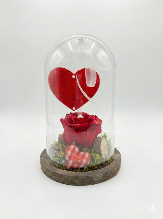 Rose Éternelle Rouge sous Cloche avec Cœurs Suspendus – Création Artisanale
