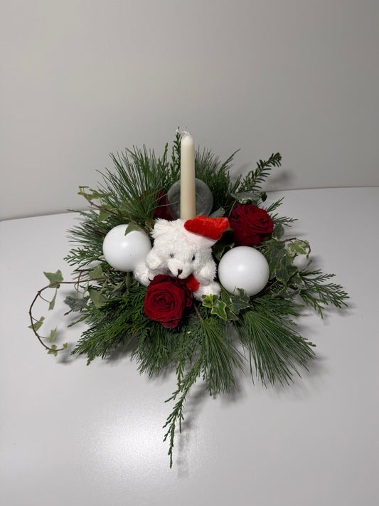 Composition florale avec ourson et bougie – Esprit Douceur