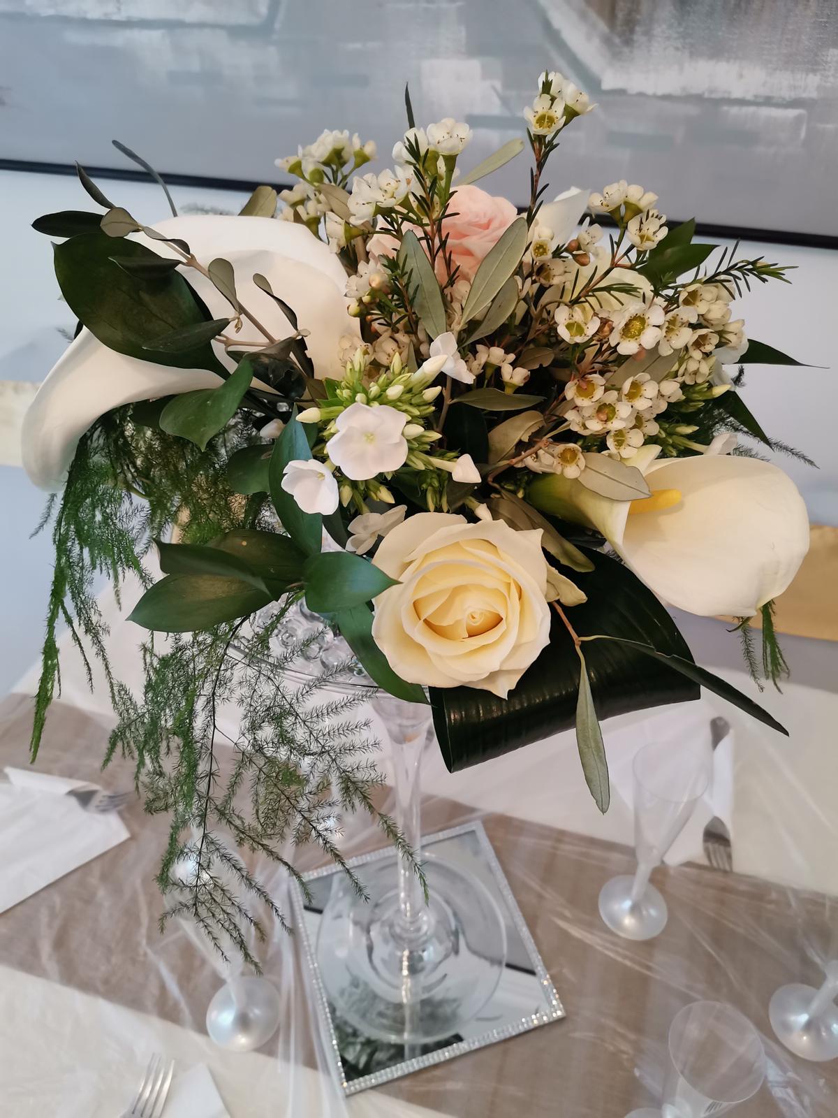 Centre de Table Élégance Florale